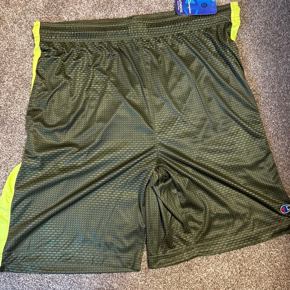 NWT Men’s Champion Shorts